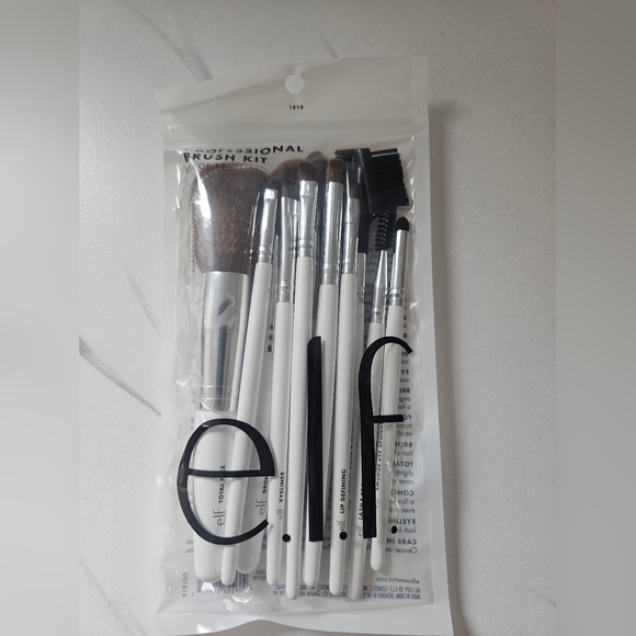 e.l.f. Professional Vegan Makeup Tools Set of 12 - Picture 3 of 16